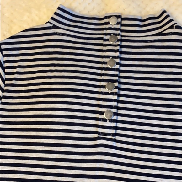 Loft Long Sleeve Shirt with Black and Gray Stipes - Picture 4 of 8